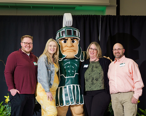 25MSU-ServiceAwards-Sparty-082-edit-8x10