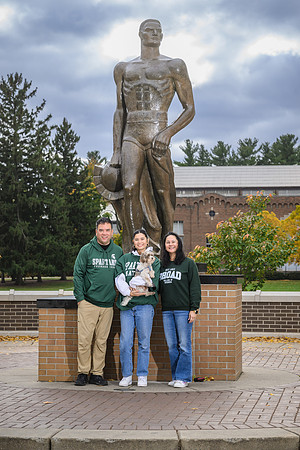 24MSU-SLE-Family-126