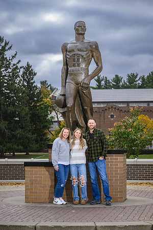 24MSU-SLE-Family-093