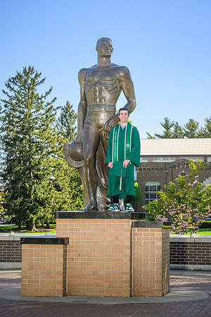 24MSUSpring-0501-Michael-003