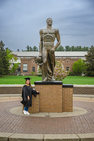 25MSUSpring-0504-Alumni-030