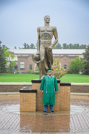 25MSUSpring-0504-Alumni-217