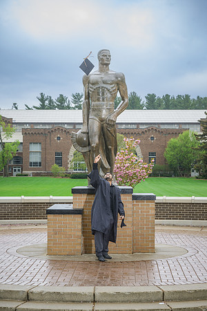25MSUSpring-0502-Alumni-066