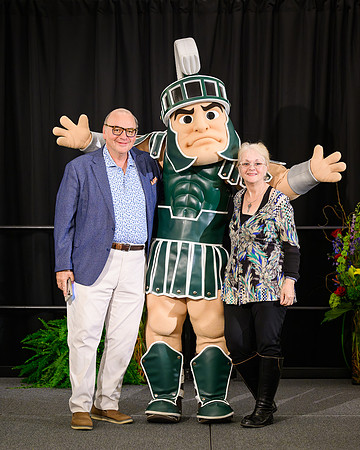 24MSU-ServiceAwards-Sparty-031-8x10