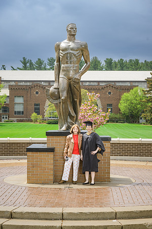 25MSUSpring-0502-Alumni-072