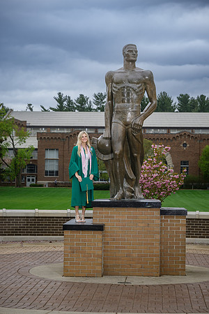 25MSUSpring-0502-Alumni-114