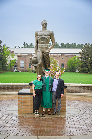 25MSUSpring-0504-Alumni-127
