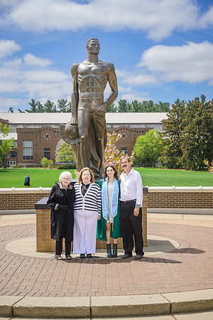 25MSUSpring-0503-Alumni-080
