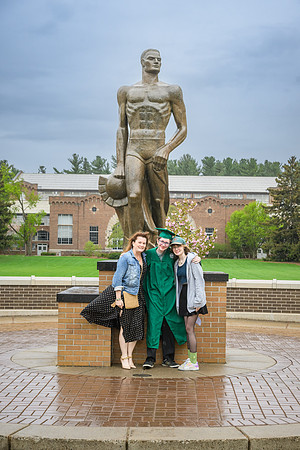 25MSUSpring-0504-Alumni-054