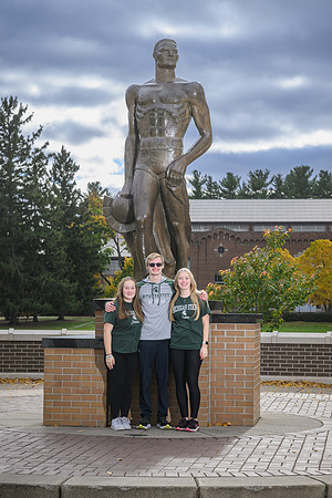 24MSU-SLE-Family-149