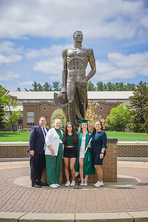 25MSUSpring-0503-Alumni-060