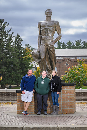 24MSU-SLE-Family-065