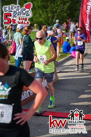 25ER-Finish-0494