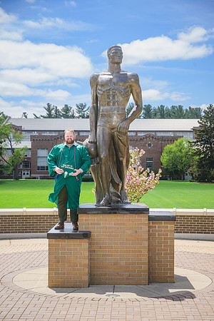 25MSUSpring-0503-Alumni-178