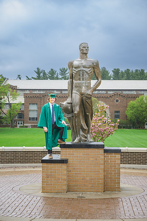 25MSUSpring-0502-Alumni-071