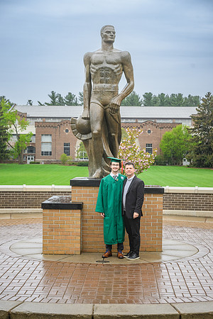 25MSUSpring-0504-Alumni-104