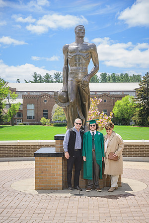 25MSUSpring-0503-Alumni-207