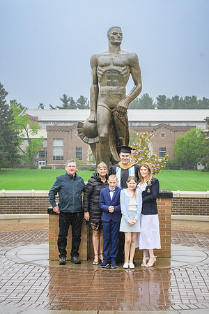 25MSUSpring-0504-Alumni-210