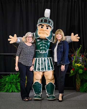 24MSU-ServiceAwards-Sparty-036-8x10