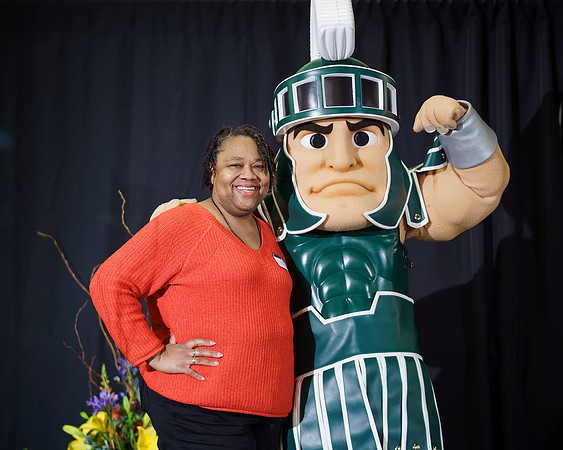 25MSU-ServiceAwards-Sparty-144-8x10