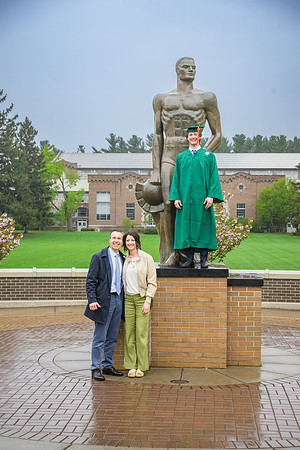 25MSUSpring-0504-Alumni-197