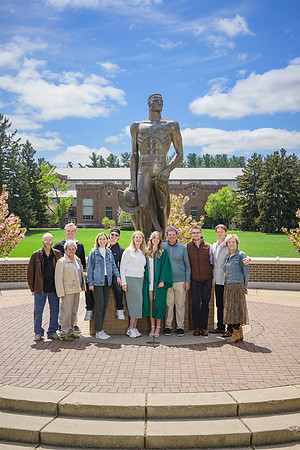 25MSUSpring-0503-Alumni-213