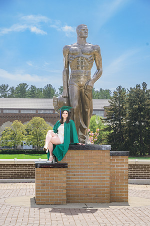 25MSUSpring-0502-Alumni-333