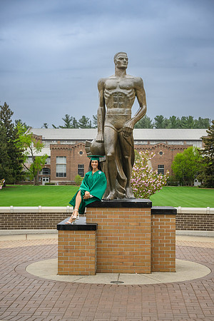 25MSUSpring-0504-Alumni-019