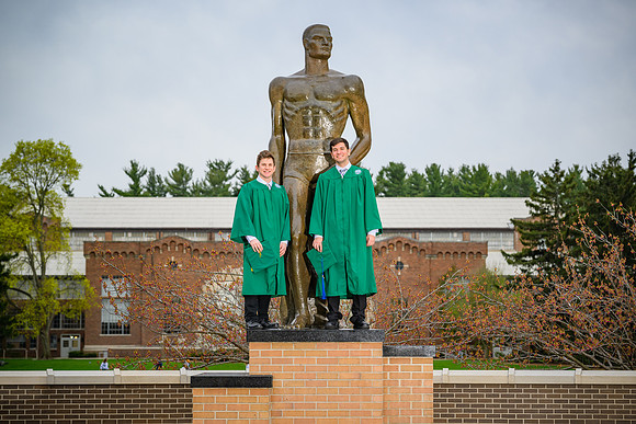 22MSUSpring-0505-ZackDrew-008