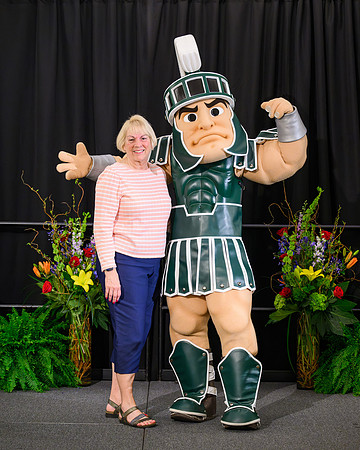 24MSU-ServiceAwards-Sparty-017-8x10