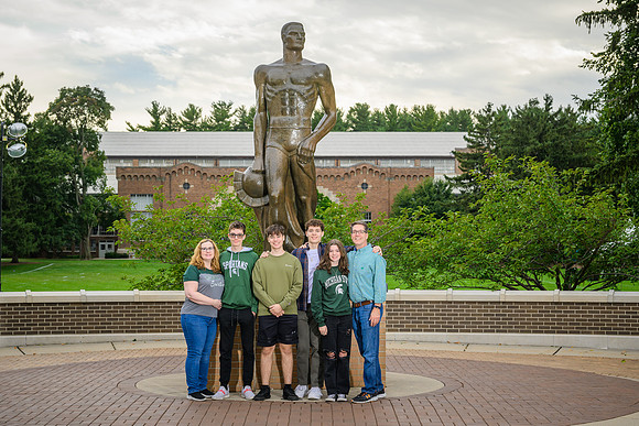 22MSU-FamilyWeekend-116