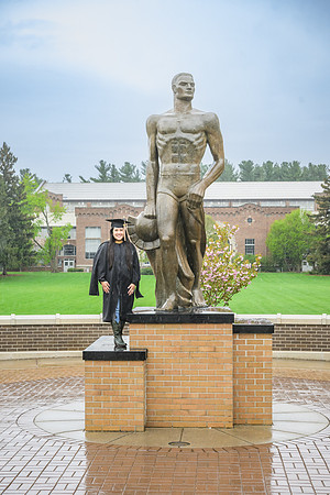 25MSUSpring-0504-Alumni-081