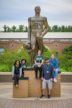 22MSU-FamilyWeekend-098