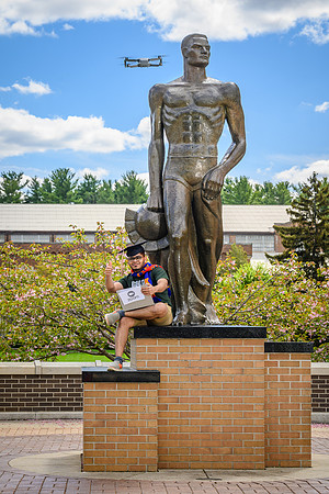 21MSUSpring-0508-021