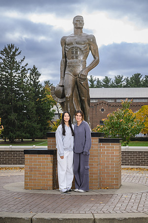24MSU-SLE-Family-138