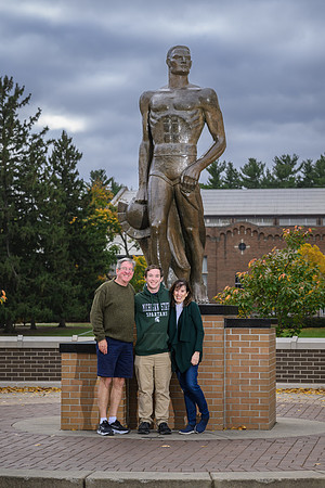 24MSU-SLE-Family-097