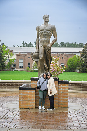 25MSUSpring-0504-Alumni-121