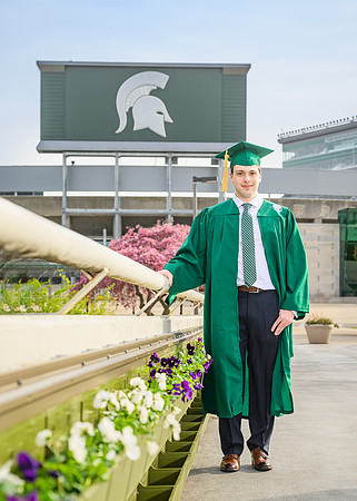 24MSUSpring-0422-Dylan-021-edit-5x7