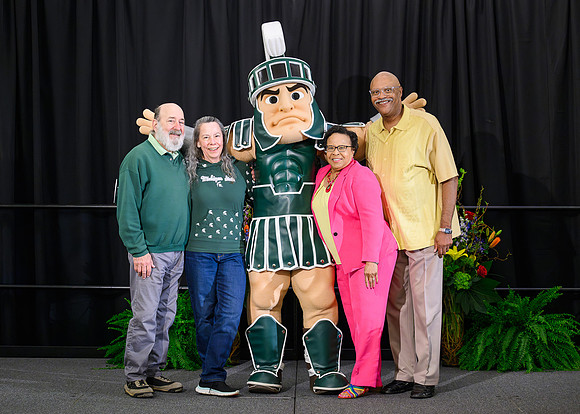 24MSU-ServiceAwards-Sparty-020-5x7