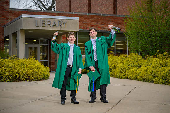 22MSUSpring-0505-ZackDrew-032