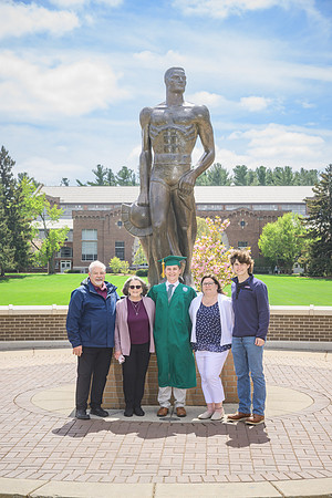 25MSUSpring-0503-Alumni-314