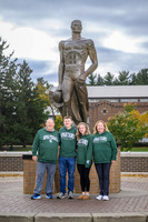 24MSU-SLE-Family-054