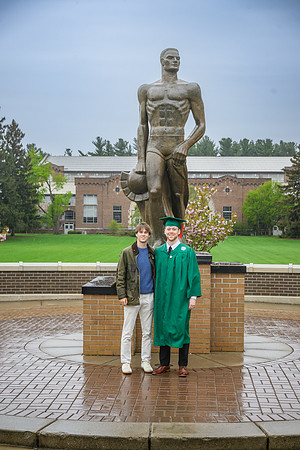 25MSUSpring-0504-Alumni-118