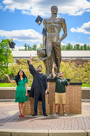 21MSUSpring-0508-029