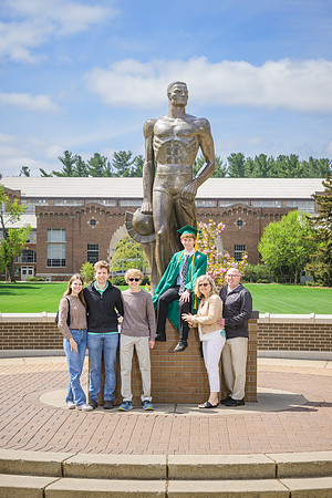 25MSUSpring-0503-Alumni-020