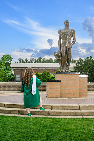 24MSUSpring-0517-Katherine-008